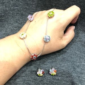 Ladies set earrings and necklace